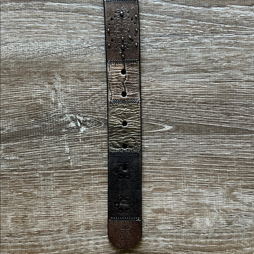 Fossil Metallic Embossed Patchwork Leather Belt Size L - Picture 7 of 9